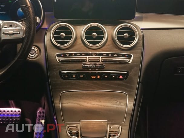 Mercedes-Benz GLC 300 4Matic 9G-TRONIC AMG Line
