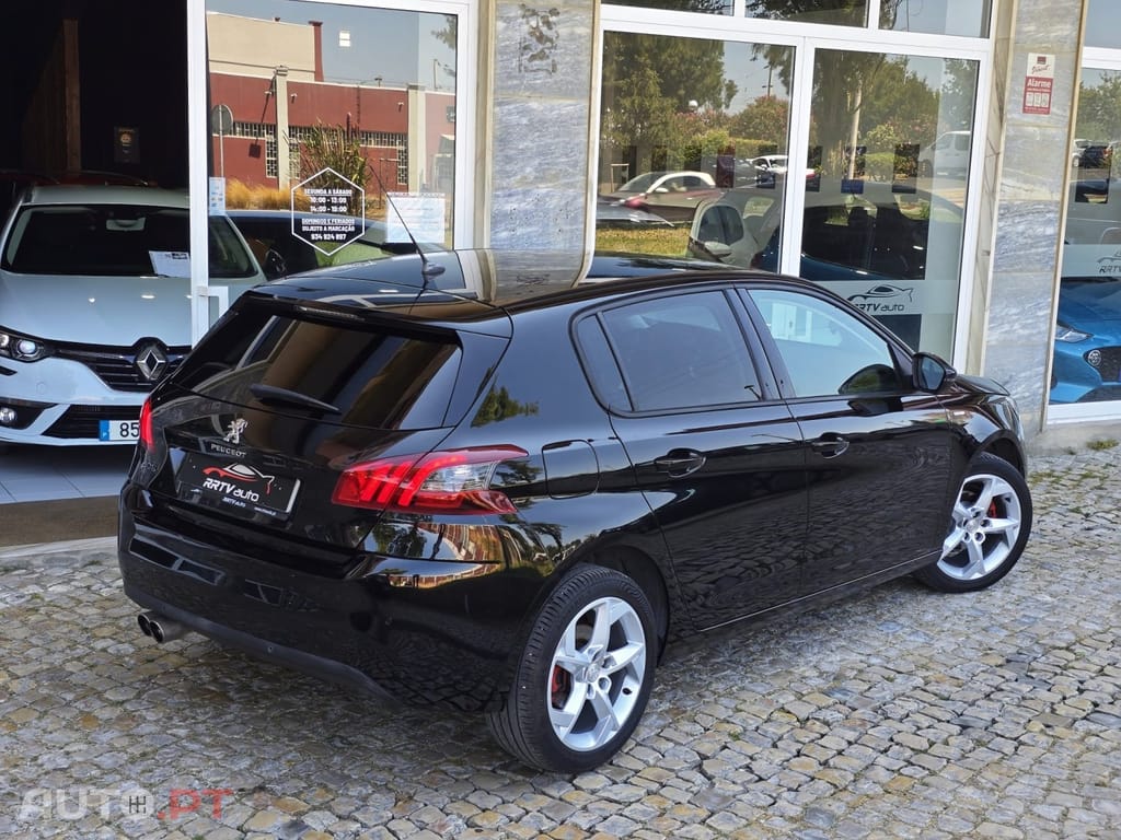 Peugeot 308 1.6 BlueHDi Style J17