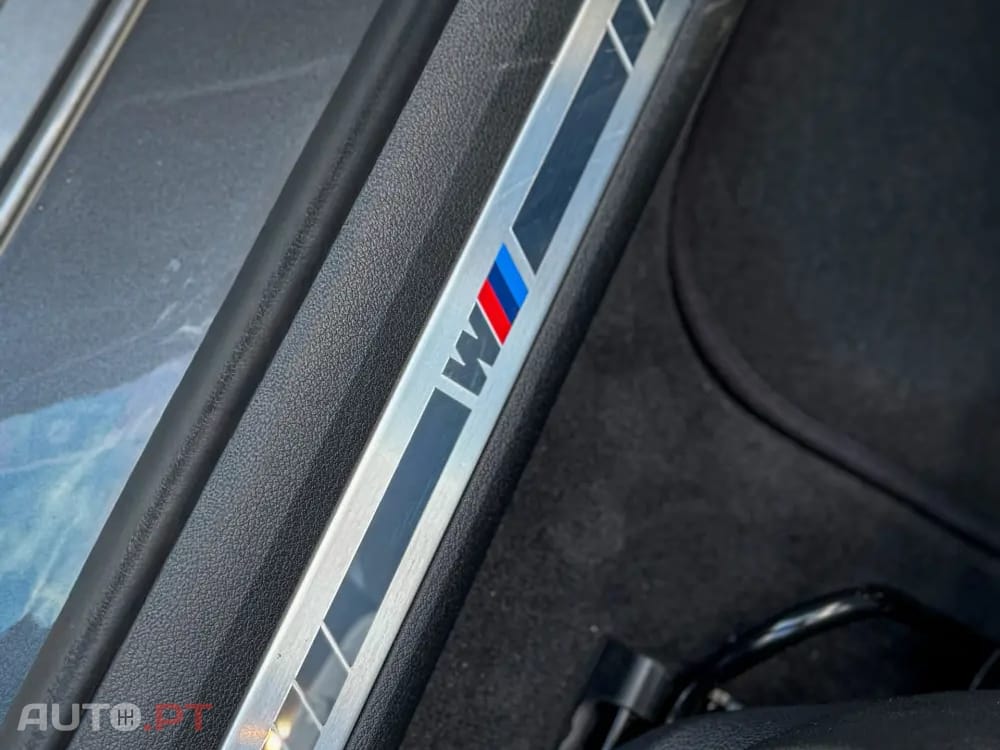 BMW 218 i Pack Desportivo M