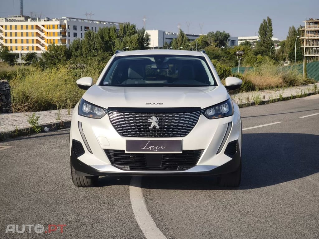 Peugeot 2008 PureTech 130 EAT8 Allure