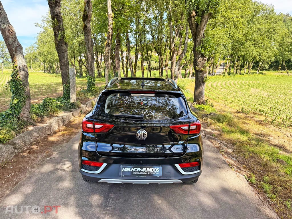 MG ZS EV 44.5 kWh Luxury