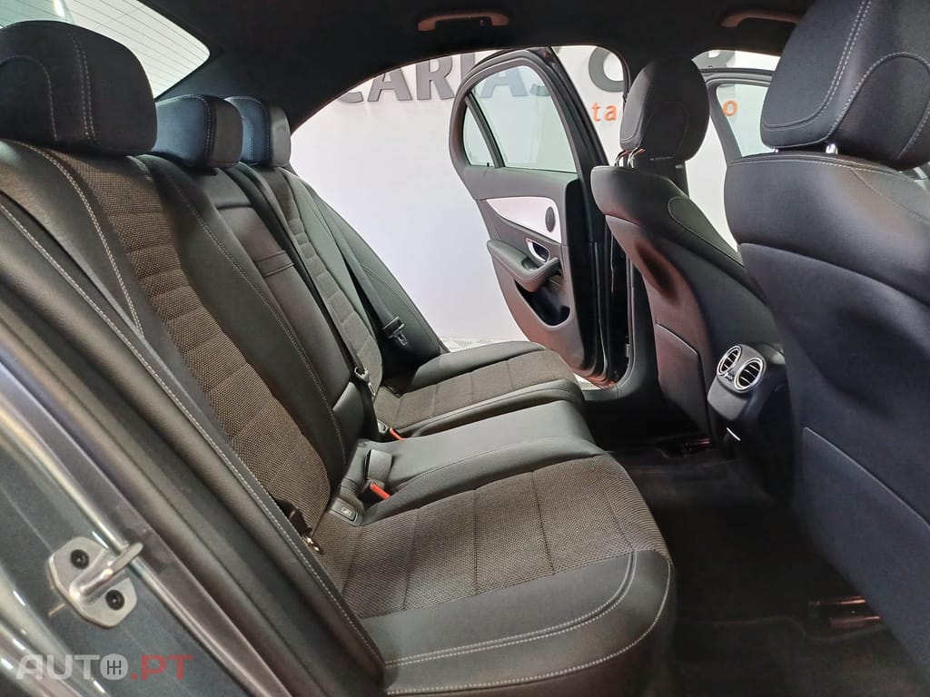 Mercedes-Benz E 300 de Avantgarde