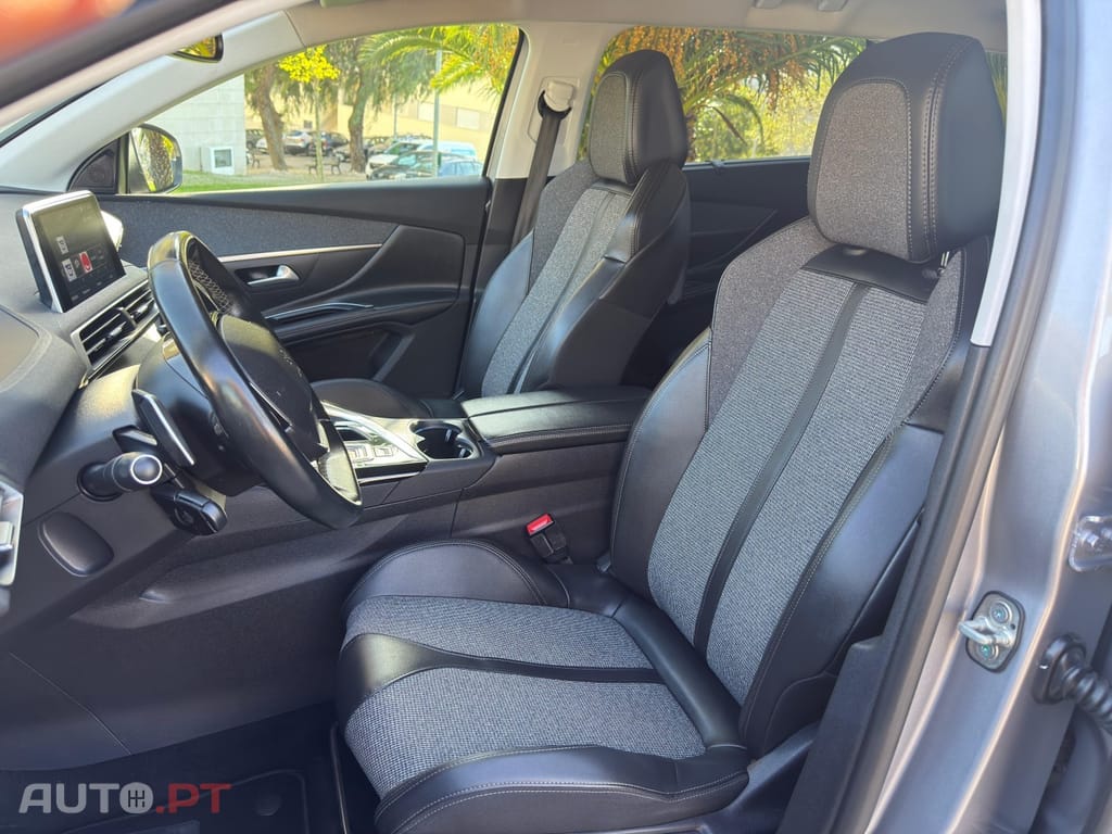Peugeot 5008 1.5 BlueHDi Allure Pack EAT8