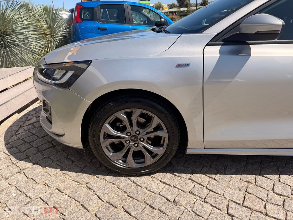 Ford Focus 1.0 EcoBoost MHEV ST-Line