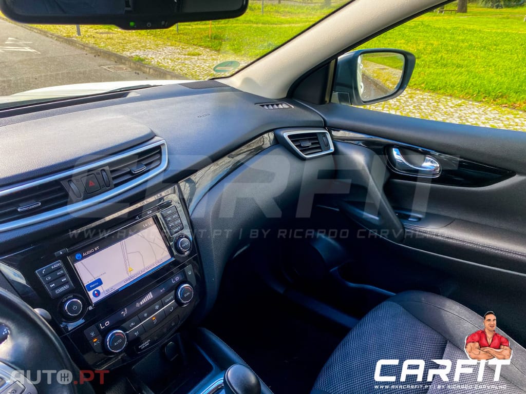 Nissan Qashqai 1.2 DIG-T N-Connecta RS+PS 18 Xtronic