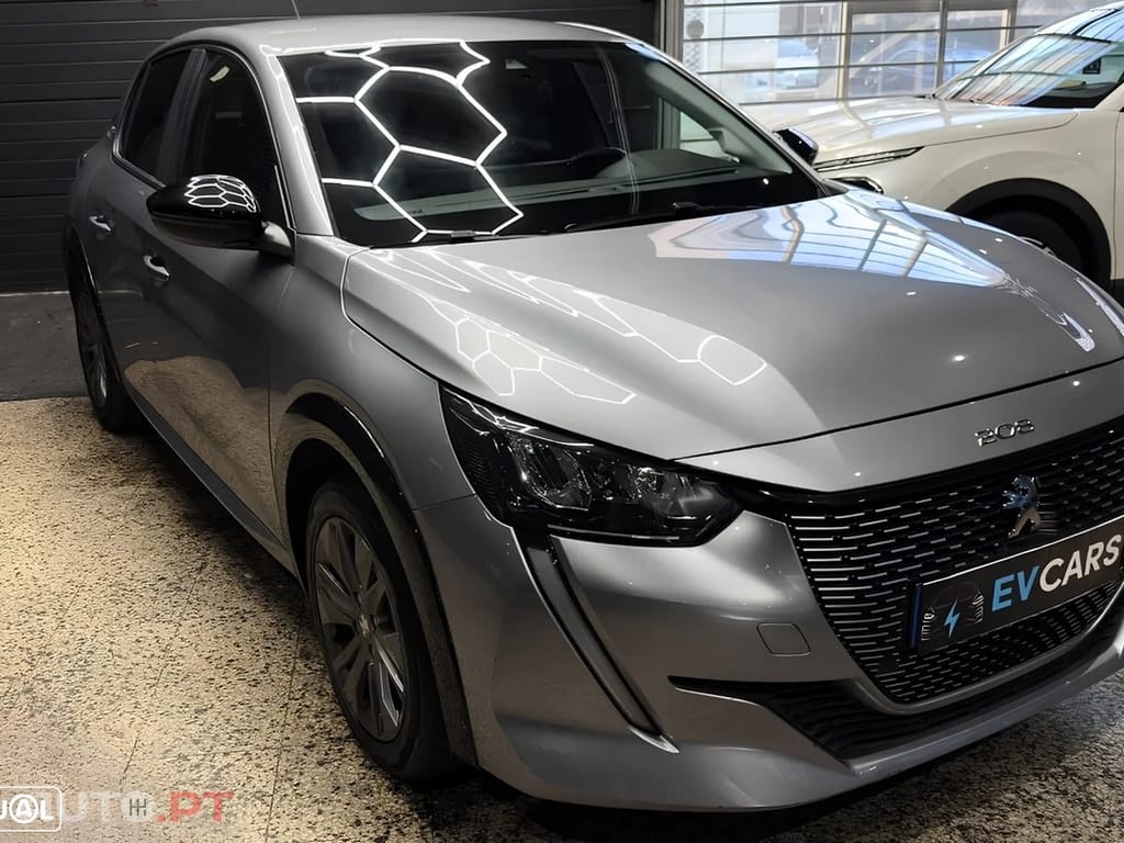 Peugeot E-208 Active Pack