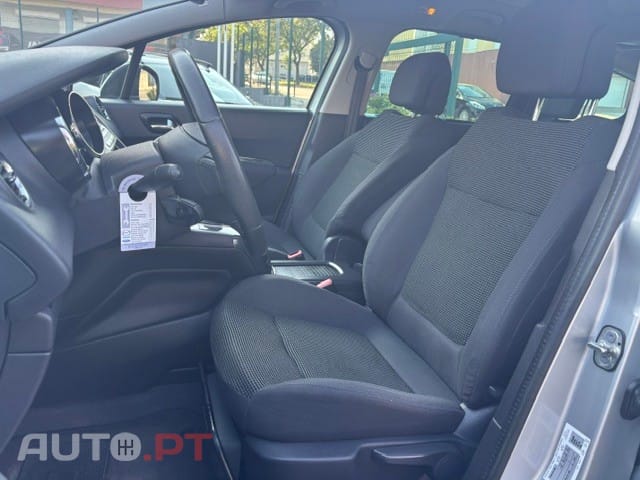 Peugeot 5008 1.6 HDi 7L Allure