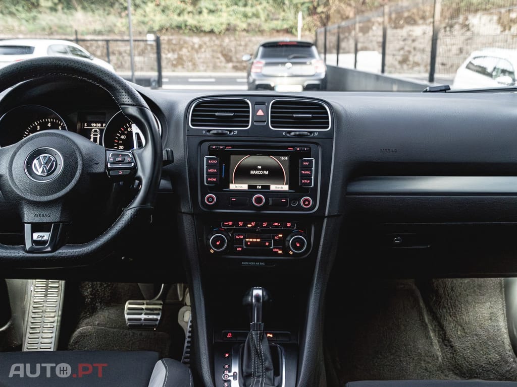 Volkswagen Golf R