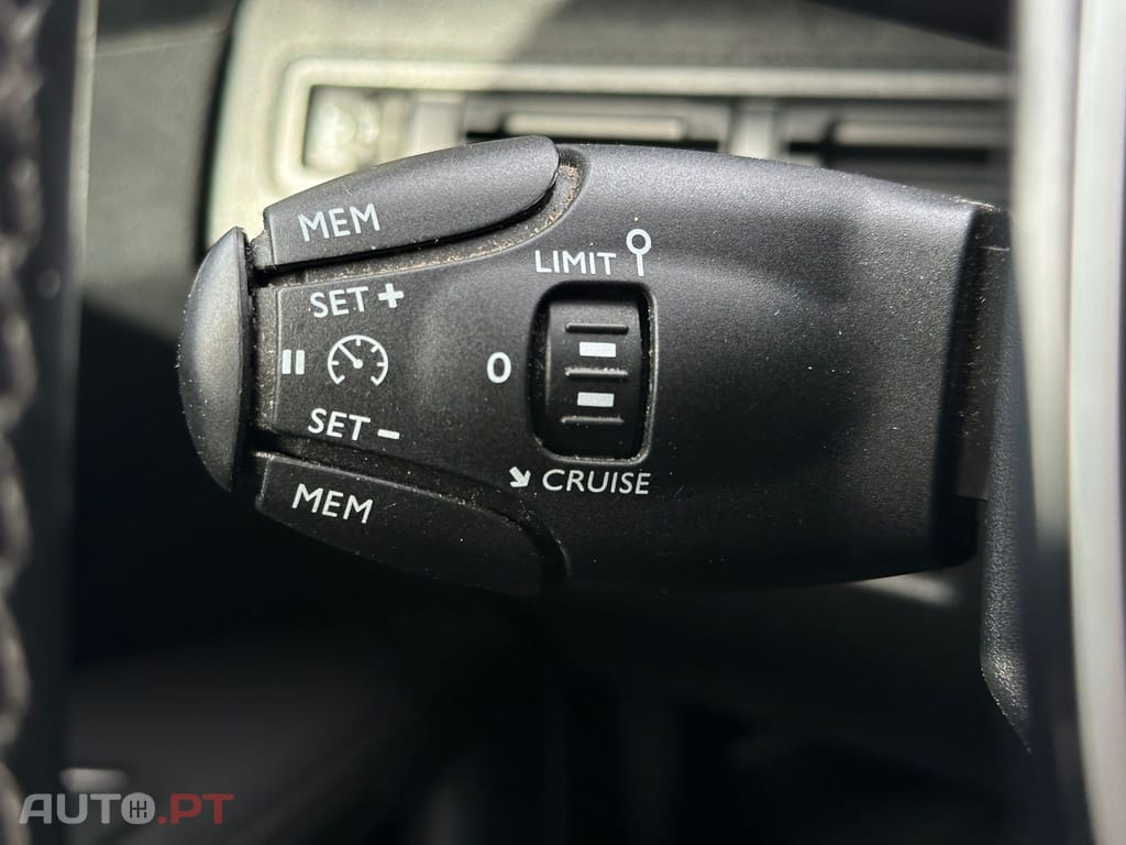 Peugeot 3008 1.5 BlueHDi Allure