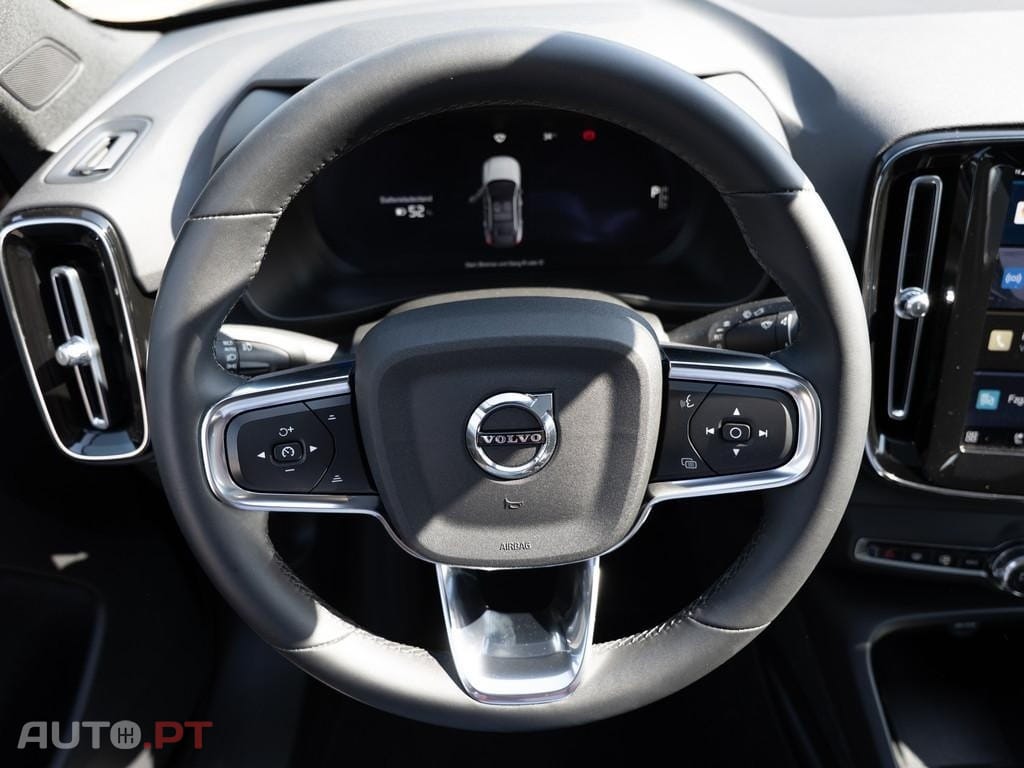 Volvo C40 Recharge Core