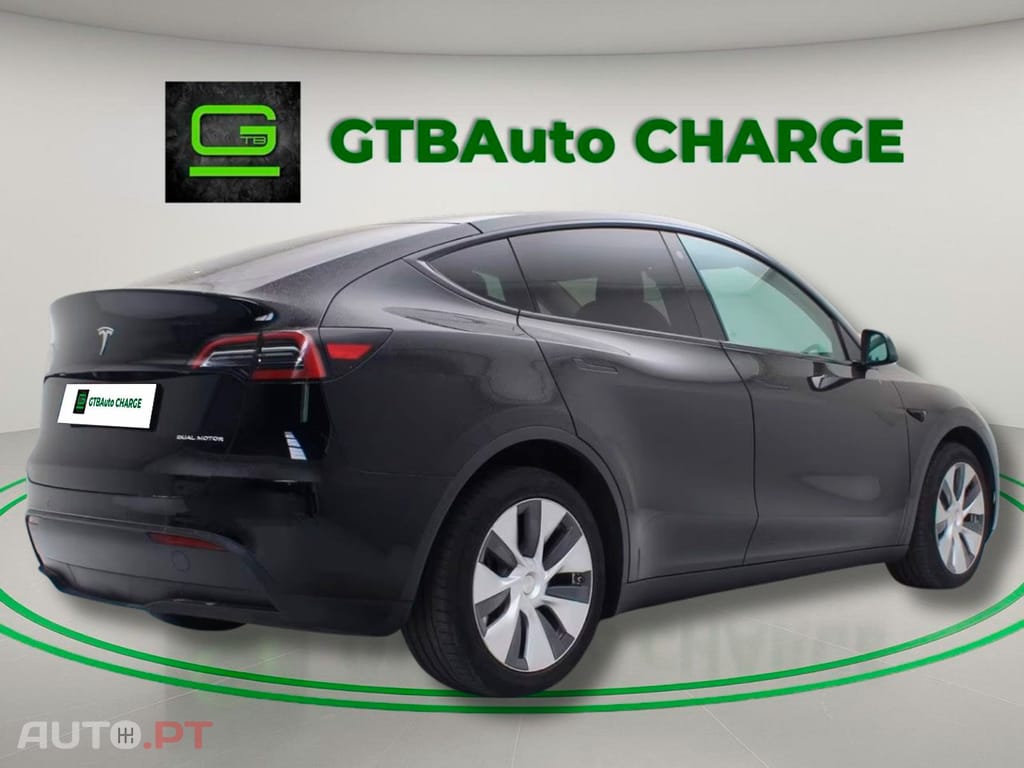 Tesla Model Y Long-Range AWD I.V.A DEDUTIVEL