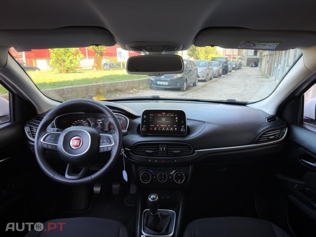 Fiat Tipo 1.3 M-Jet Lounge