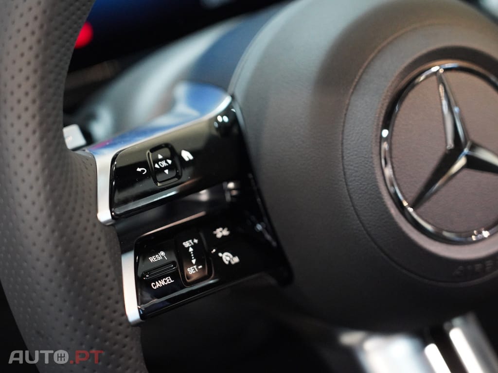 Mercedes-Benz C 300 e AMG Line