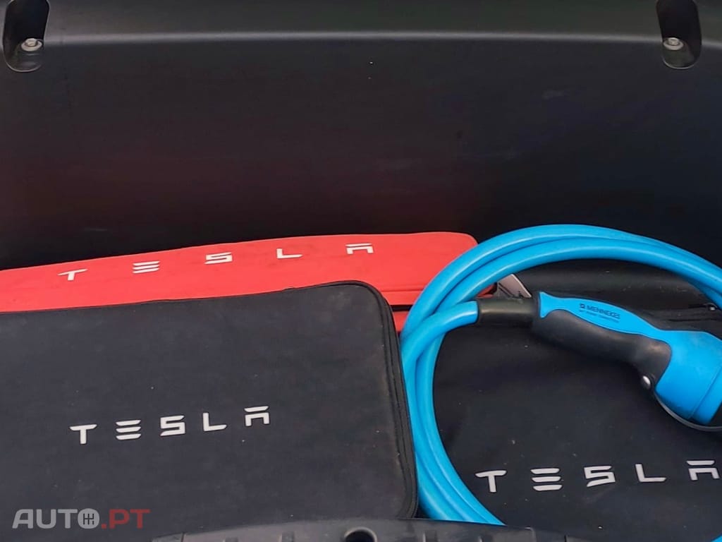 Tesla Model 3 Standard Range Plus RWD