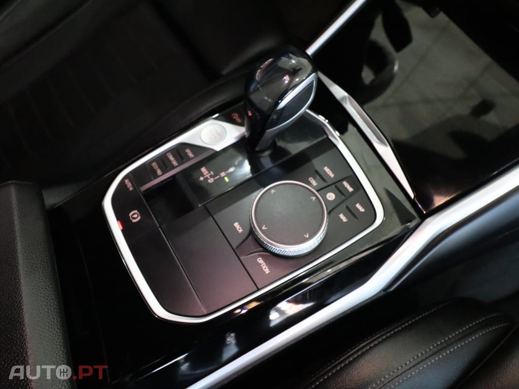 BMW 320 d Auto