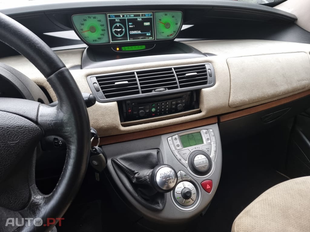 Lancia Phedra 2.2 JTD