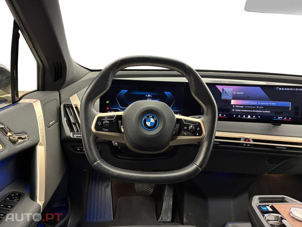 BMW iX xDrive 40