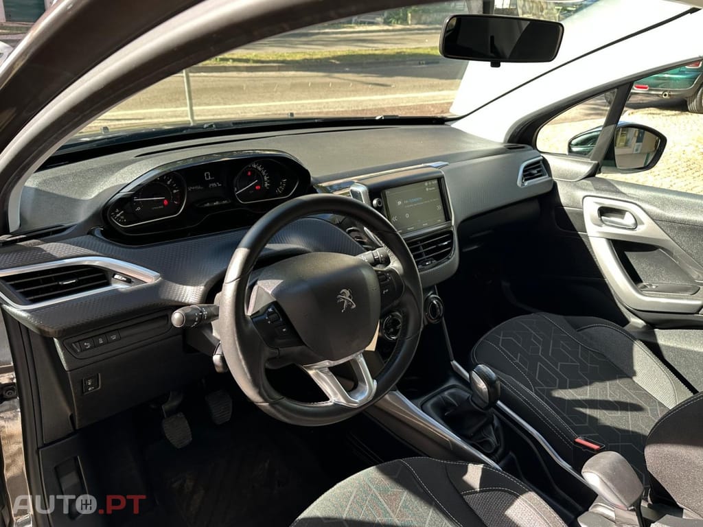 Peugeot 2008 PureTech 110 Stop&Start Style
