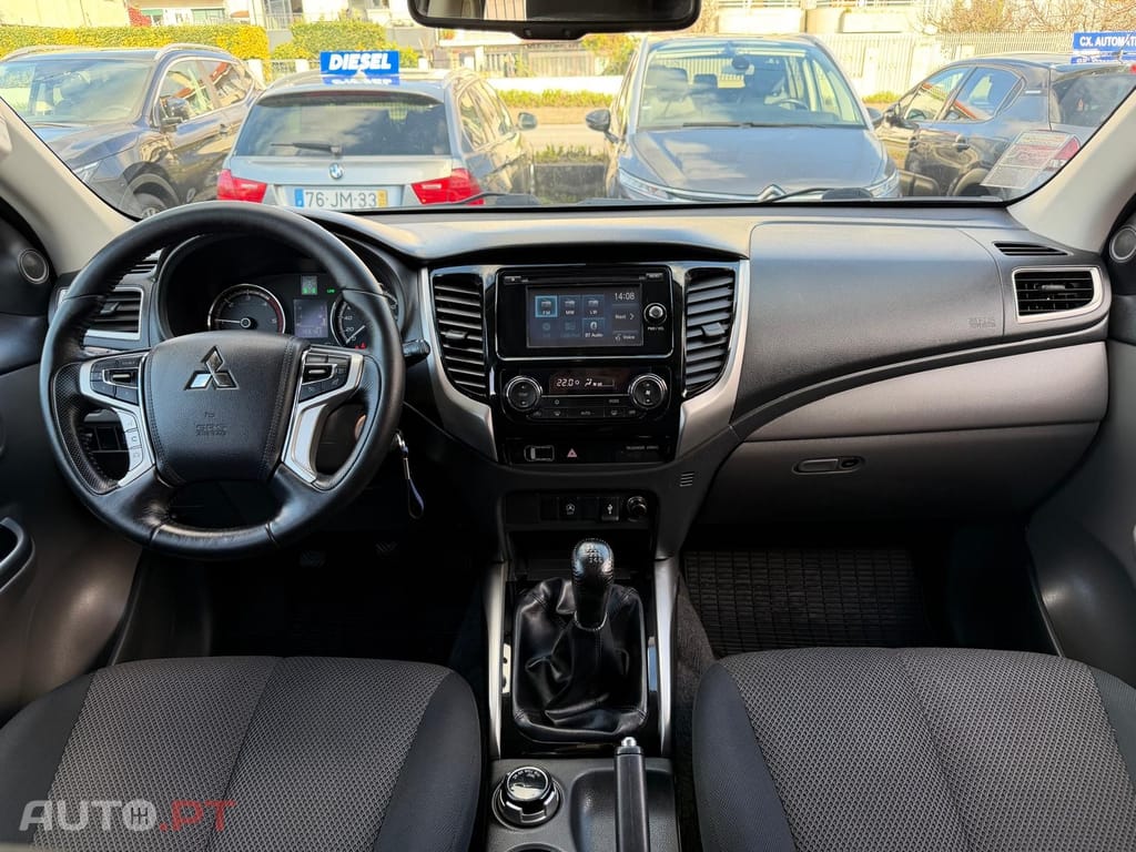 Mitsubishi L200 2.4 DI-D CD Sportbox Strakar 4WD