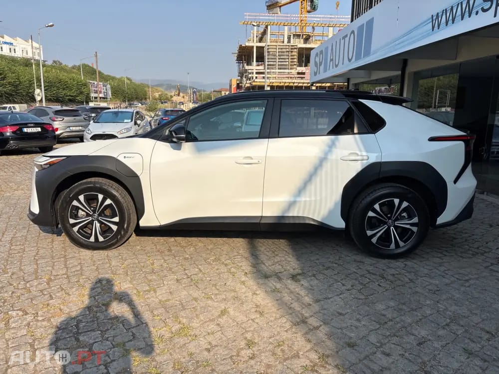 Toyota bZ4X 71,4 kWh Lounge