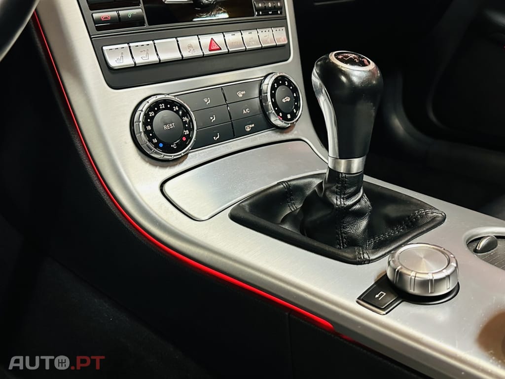 Mercedes-Benz SLK 200 (BlueEFFICIENCY)