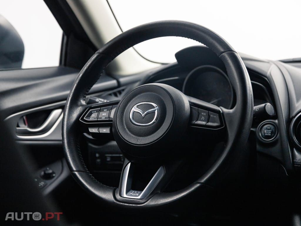 Mazda CX-3 1.8 Sky.Advance Navi
