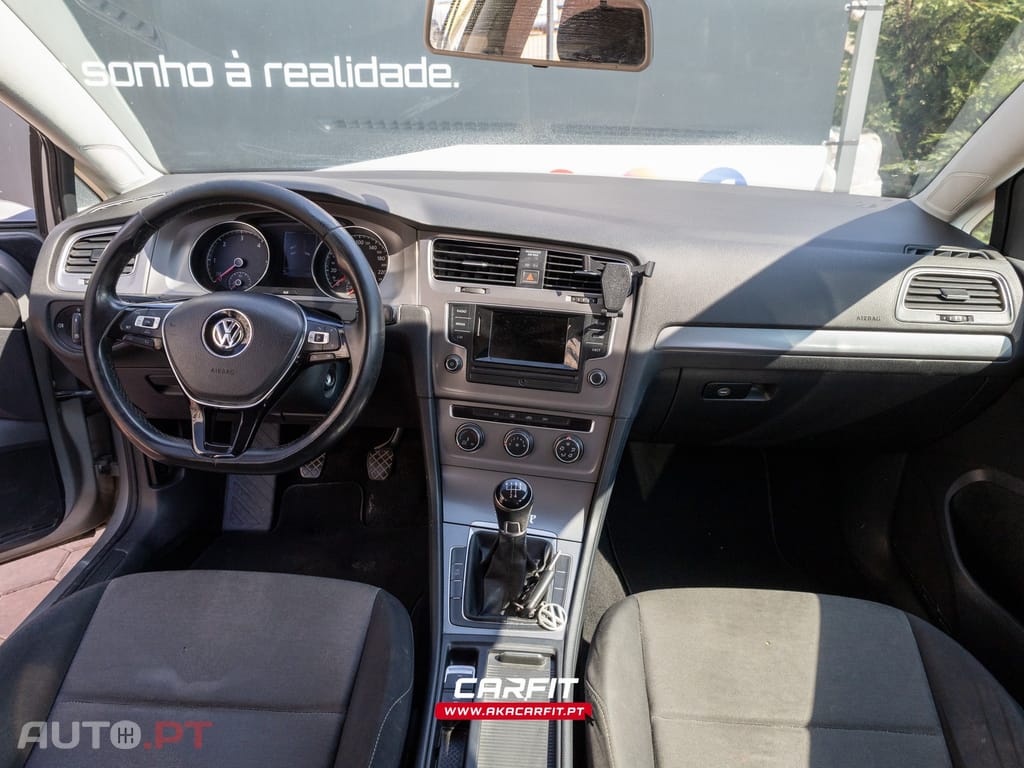 Volkswagen Golf 1.6 TDi BlueMotion Confortline