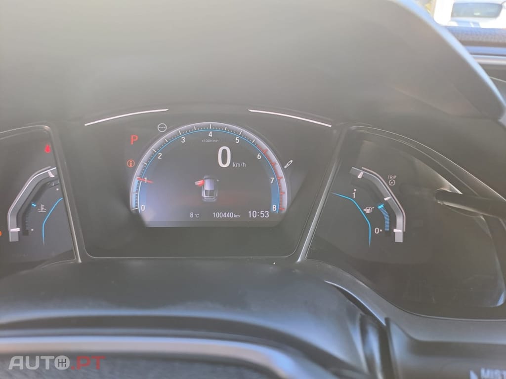 Honda Civic 1.0 i-VTEC Executive Premium CVT