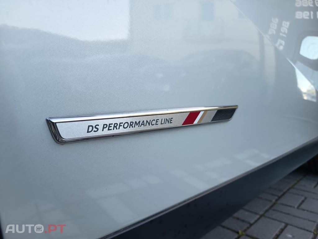 DS DS3 Crossback E-Tense Performance Line