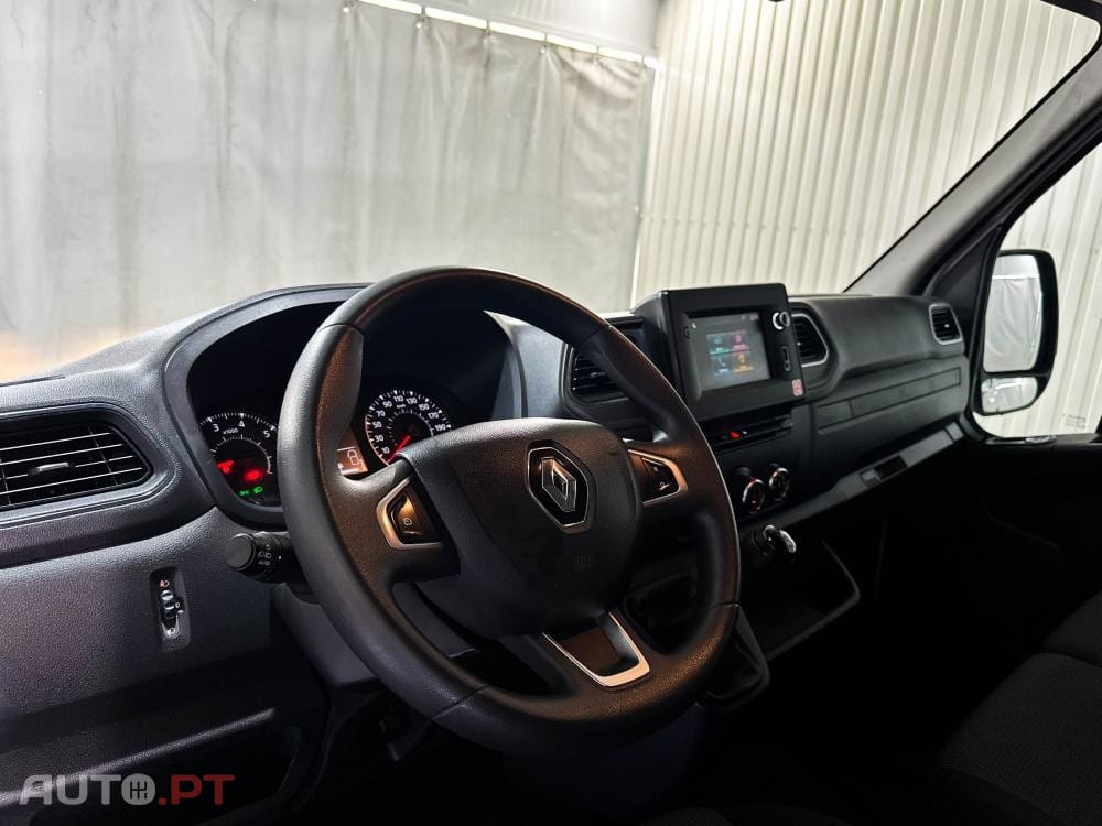 Renault Master L2H2 2.3 DCi 135cv Confort