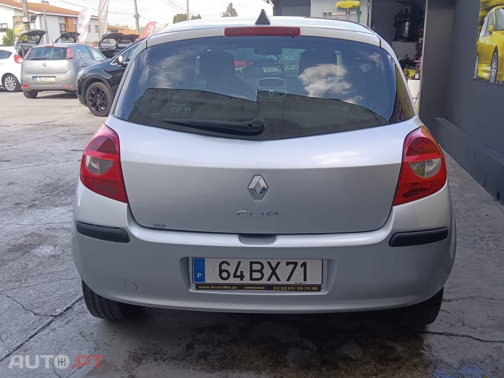Renault Clio 1.2 SE Storia Confort