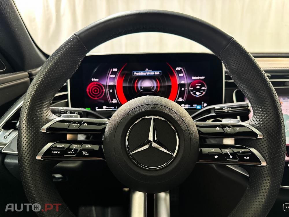 Mercedes-Benz E 300 de 4Matic 9G-TRONIC AMG Line