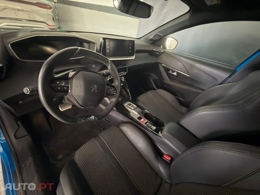 Peugeot E-208 50 kWh GT
