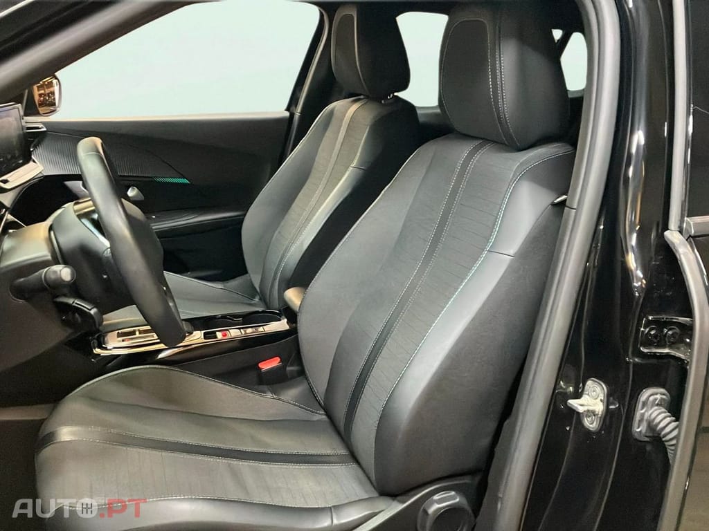 Peugeot E-2008 54 kWh Allure