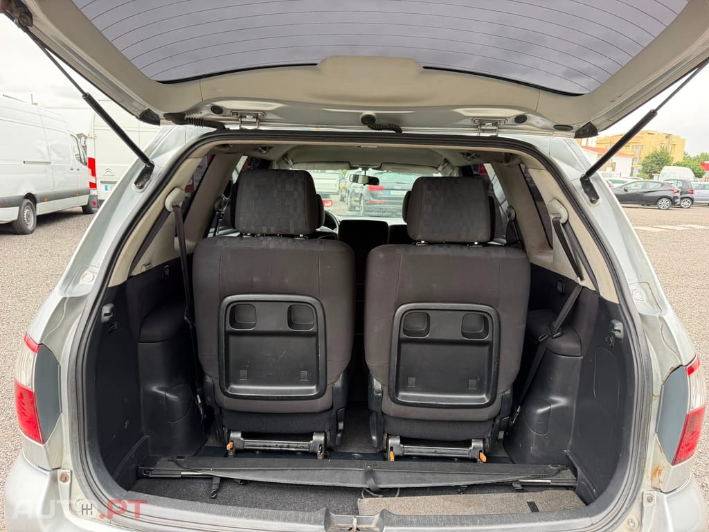 Toyota Avensis Verso 2.0 D-4D