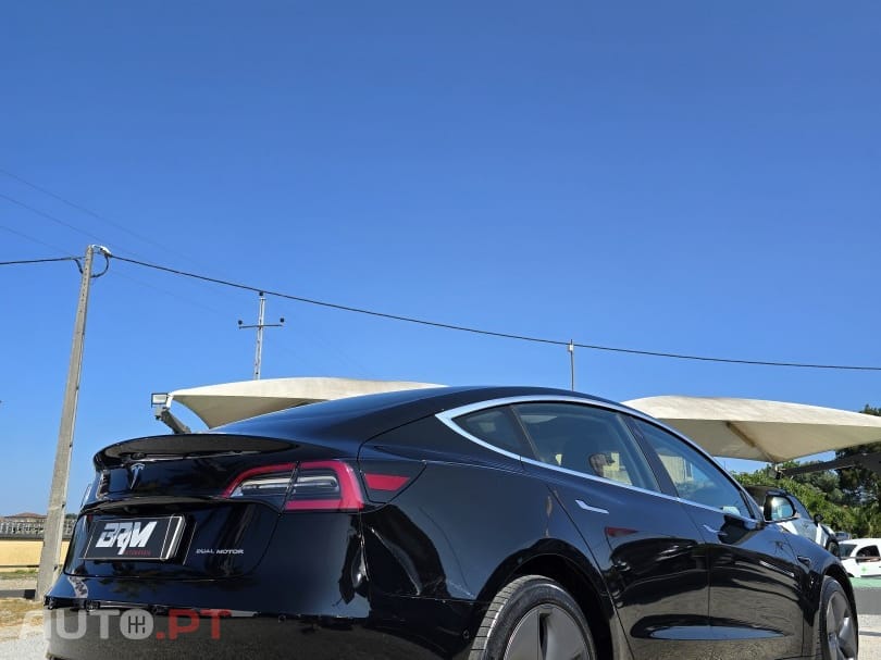 Tesla Model 3 Long-Range Dual Motor AWD