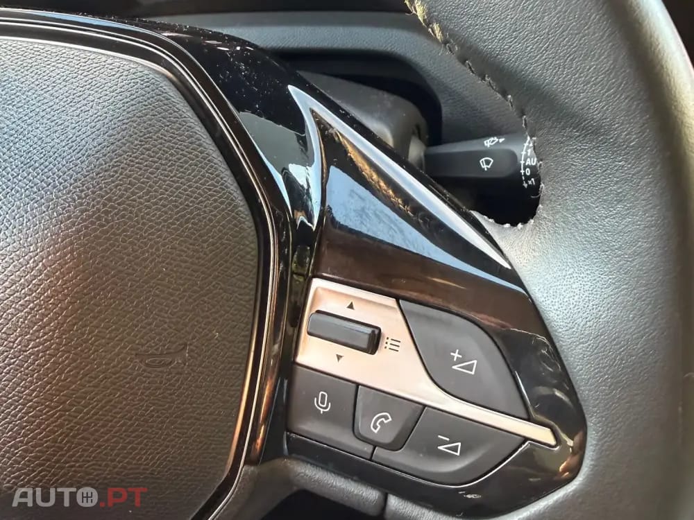Peugeot 308 SW 1.5 BlueHDi Active Pack — fotografia 22