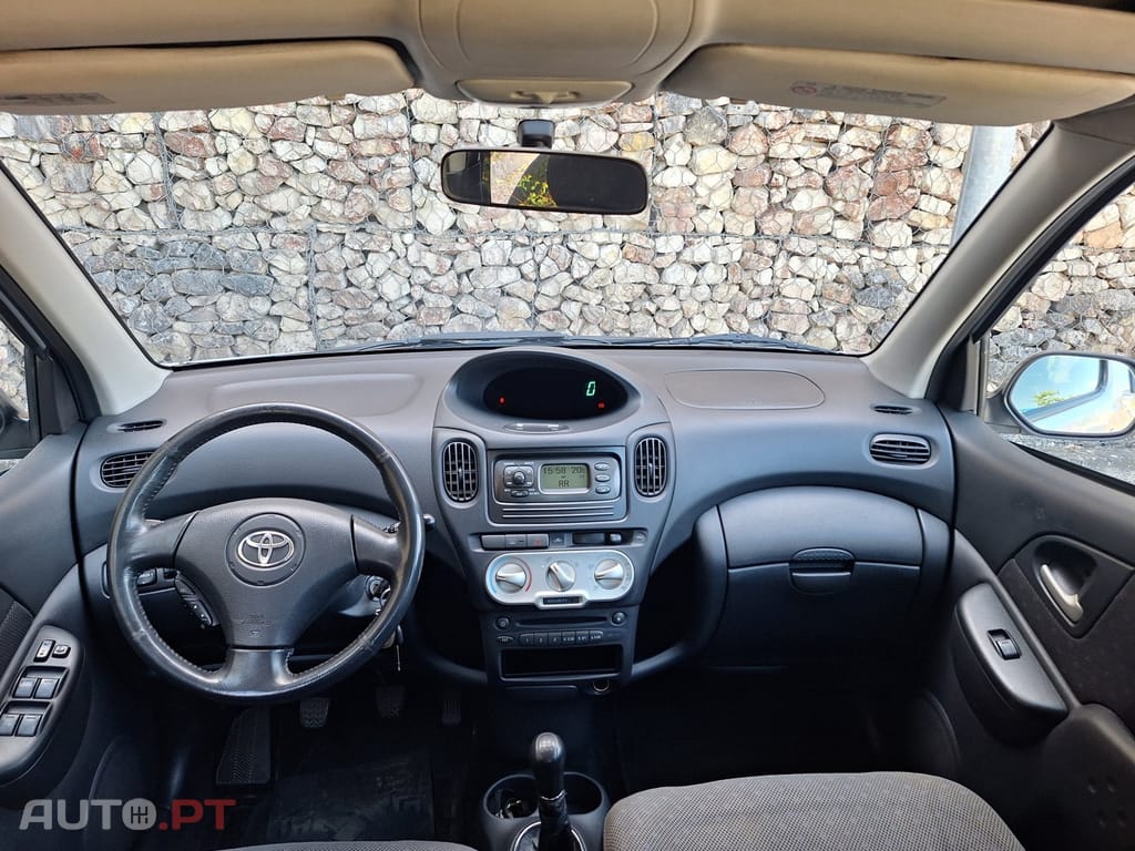 Toyota Yaris Verso 1.4 D-4D Sol