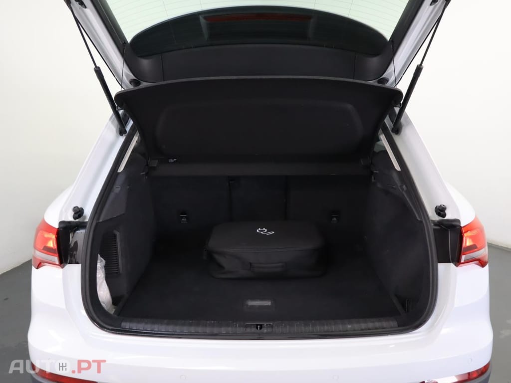 Audi Q3 45 TFSIe S tronic