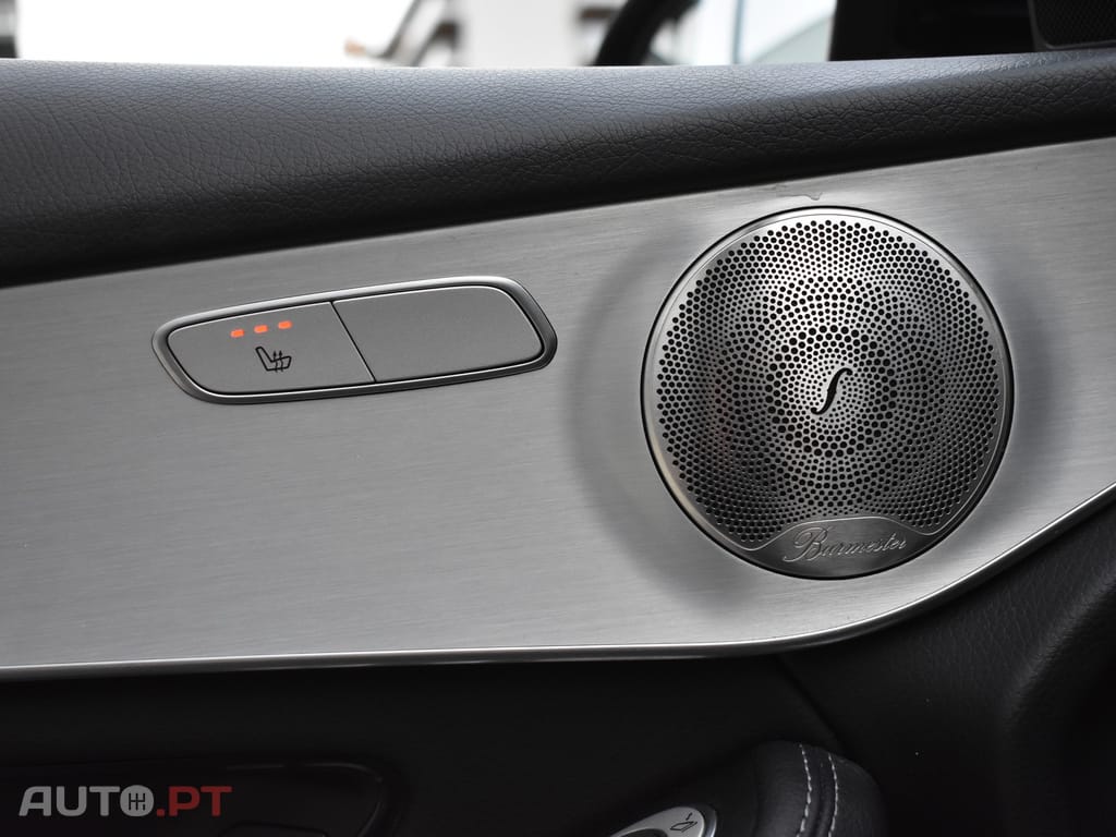 Mercedes-Benz GLC 300 e Coupe 4Matic 9G-TRONIC AMG Line