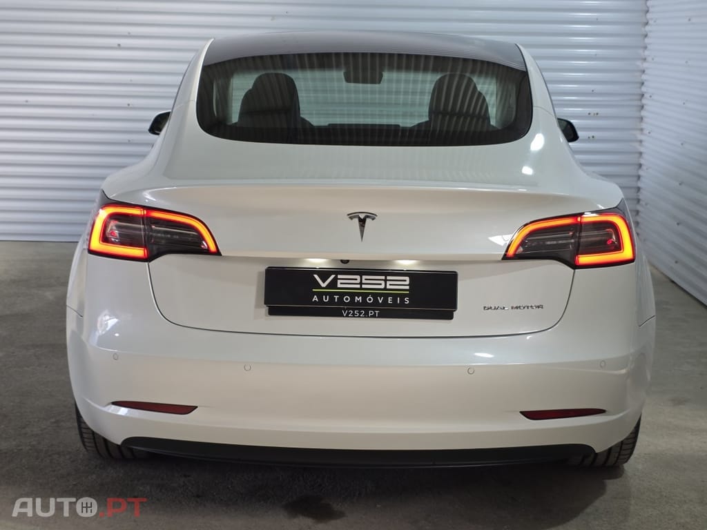 Tesla Model 3 Long Range AWD Dual Motor
