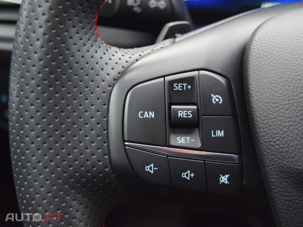 Ford Focus 1.0 EcoBoost MHEV ST-Line X Aut.