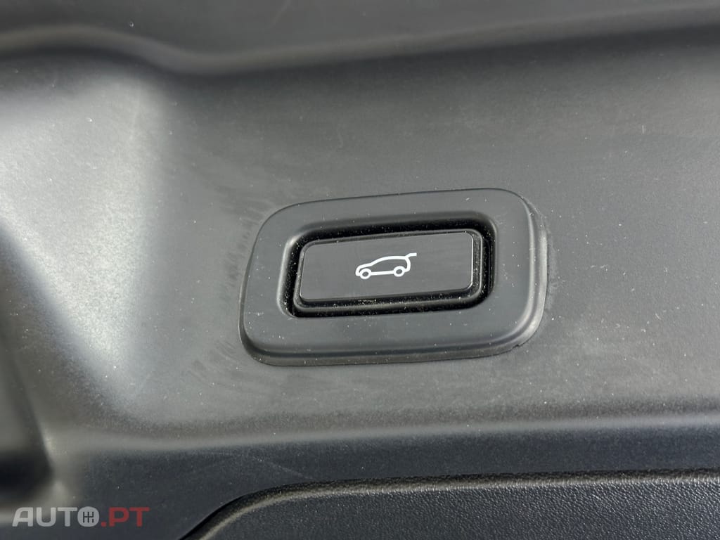 Land Rover Evoque P250 R-Dynamic HSE