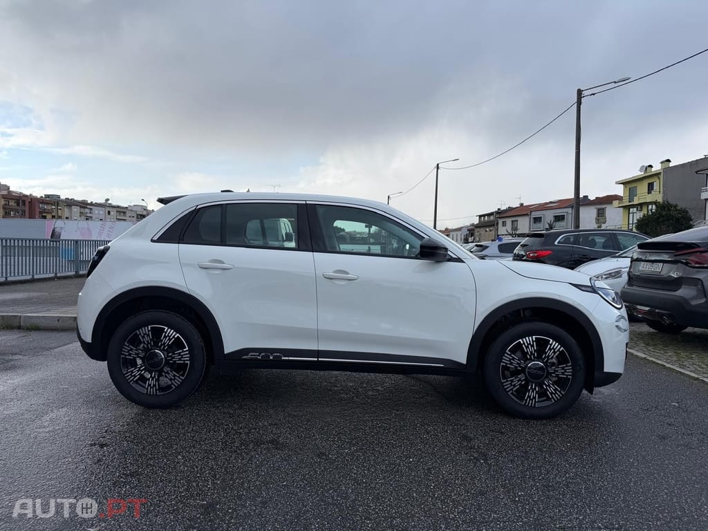 Fiat 600 1.2 Hybrid Icon