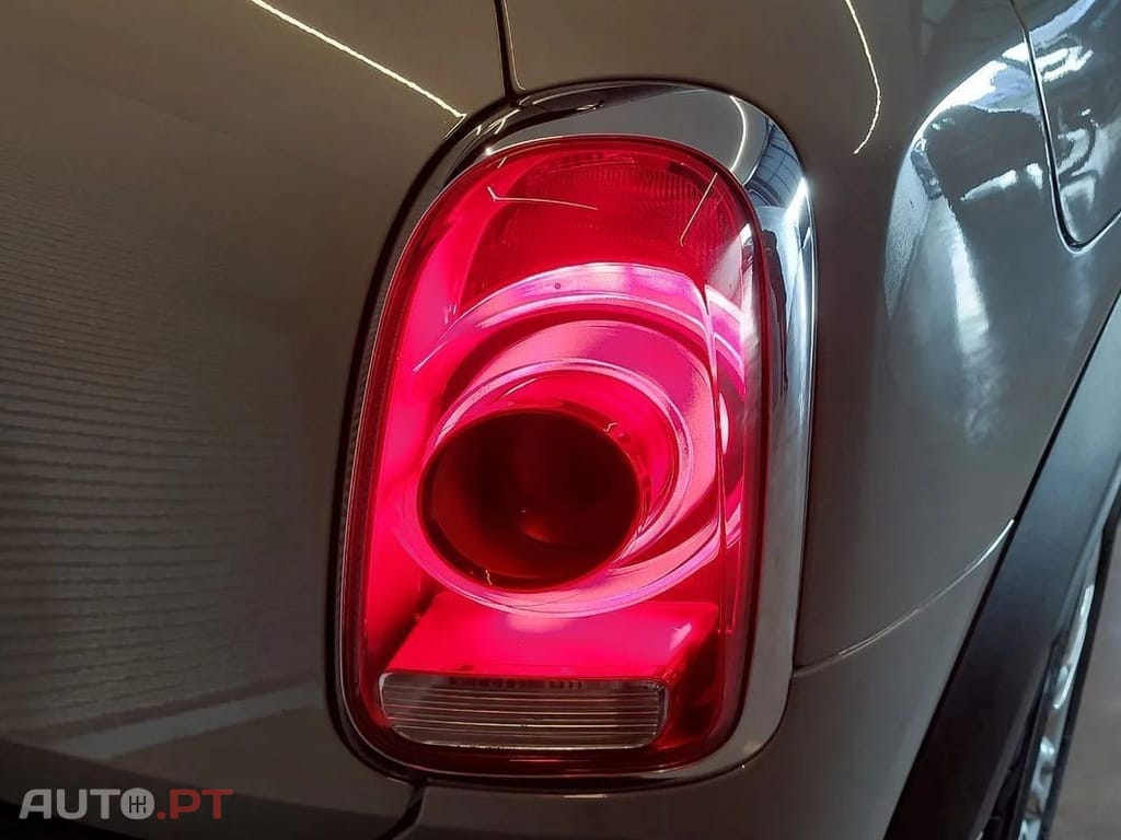 MINI Countryman One D