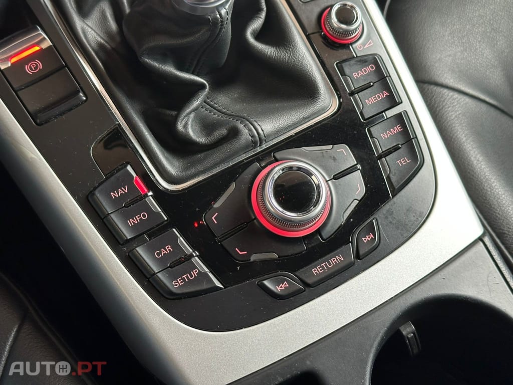 Audi A4 Avant 2.0 TDI Business Line S-line