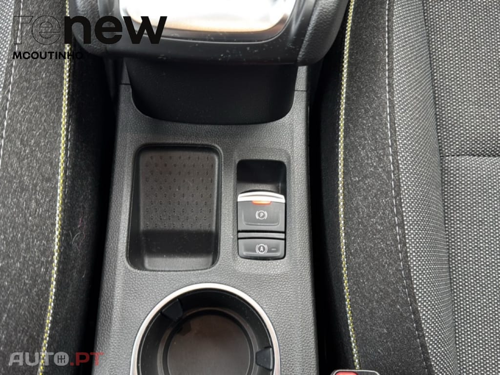 Renault Captur Techno TCE 90