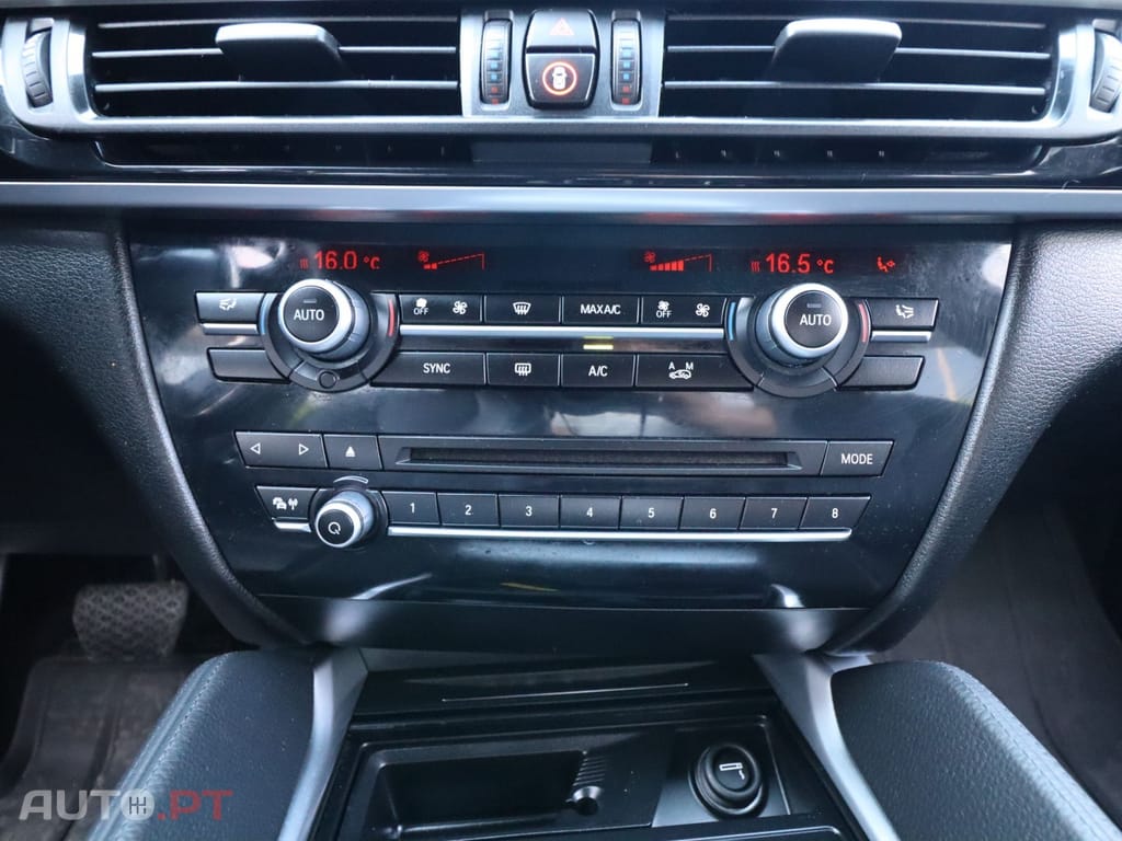 BMW X6 30 d xDrive Pack M — fotografia 19
