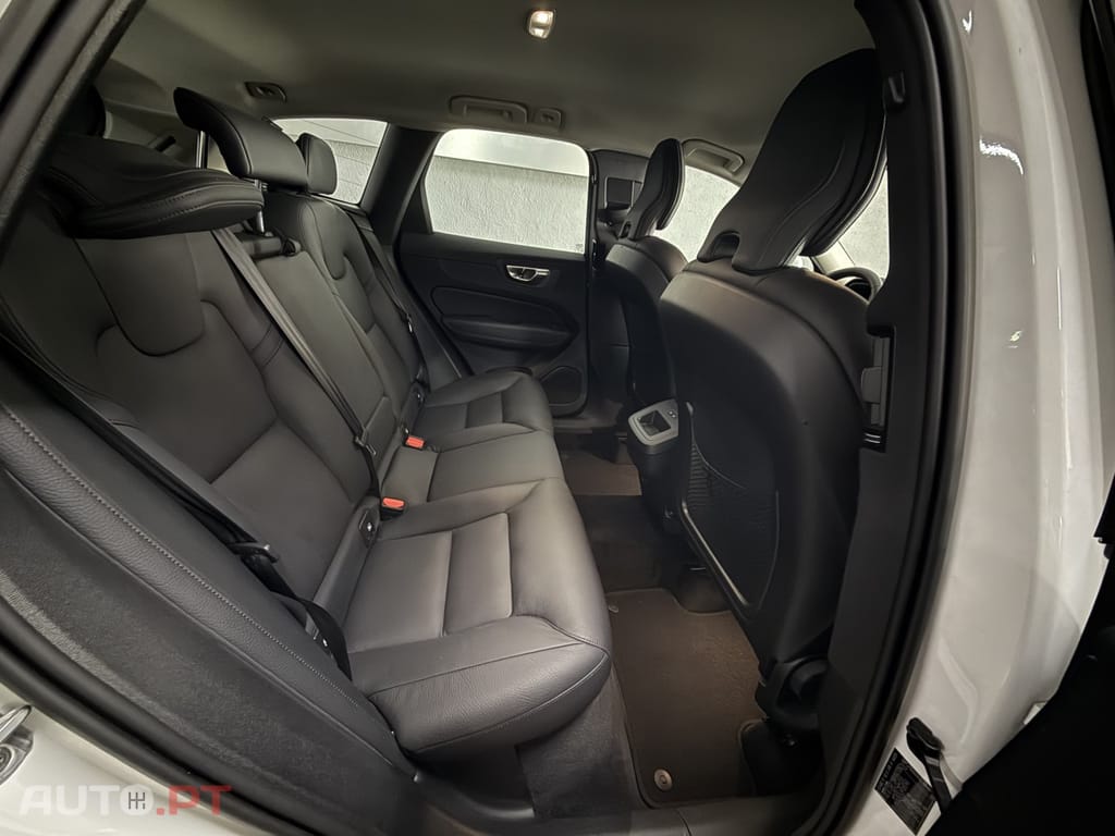 Volvo XC60 2.0 B4 Core