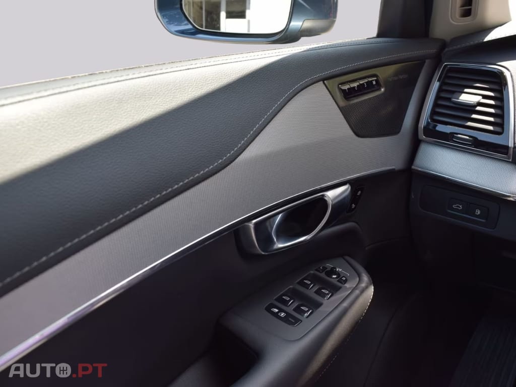 Volvo XC90 I.V.A DEDUTIVEL T8 AWD Plus Bright